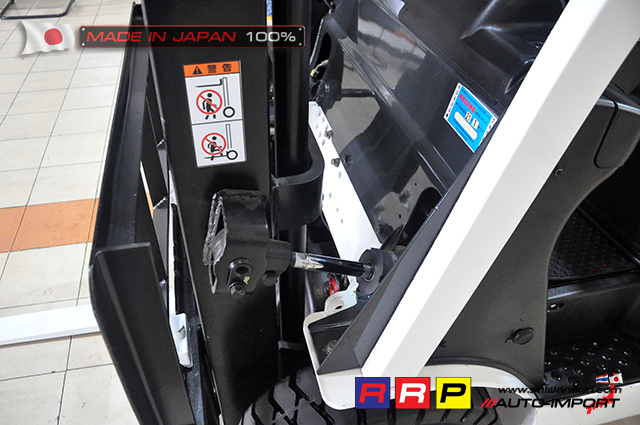 Forklift -Nissan 1.5 AUTO 9