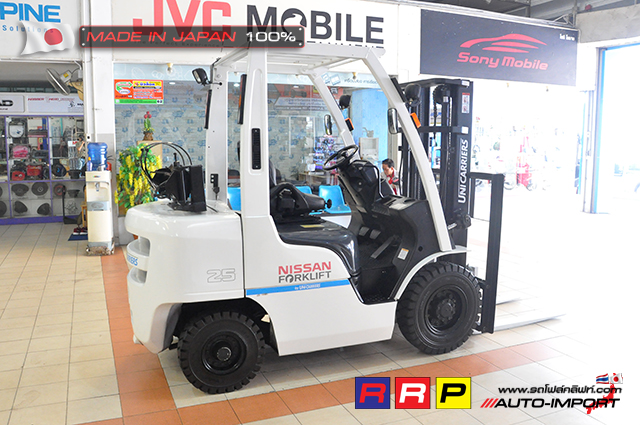 Nissan forklif 2.5T 3