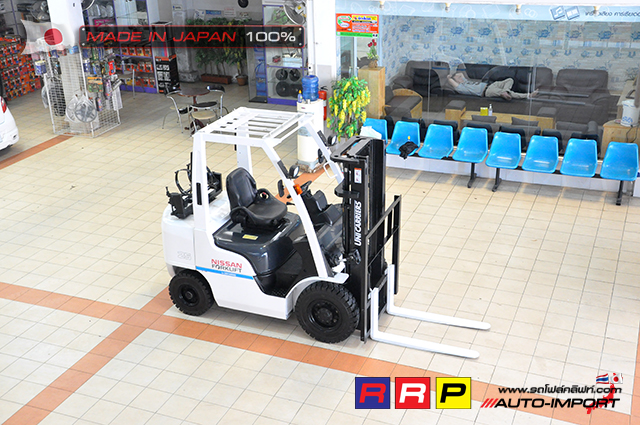 Nissan forklif 2.5T 5