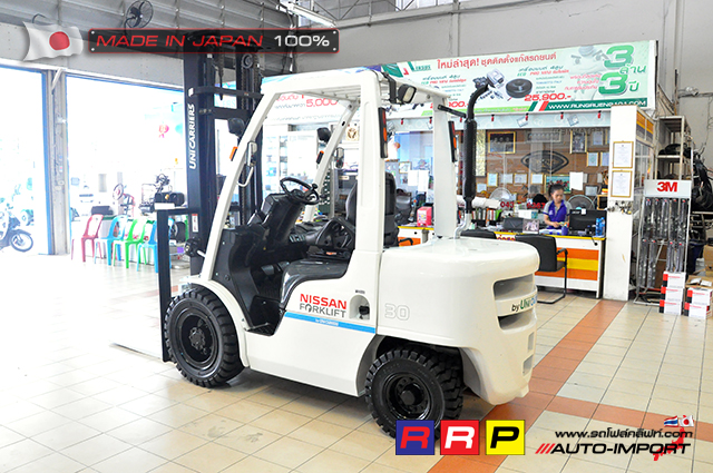 Forklift nissan 30 4