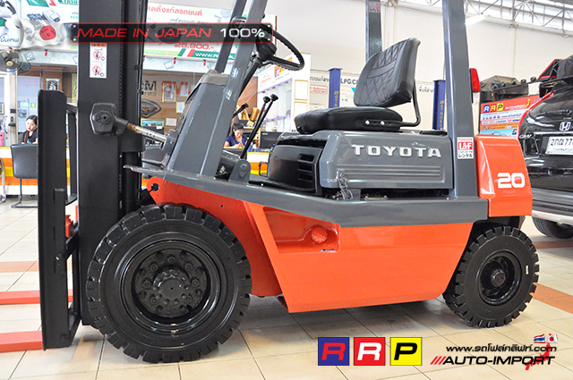 Forklift TOYOTA 3-20 18