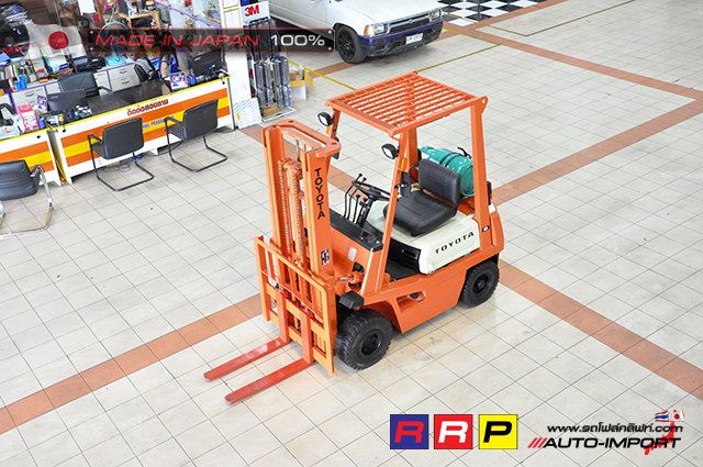 Forklift TOYOTA 4-15 ton  5