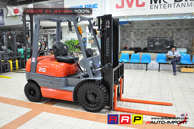 Forklift-โฟลคลฟท lll 01