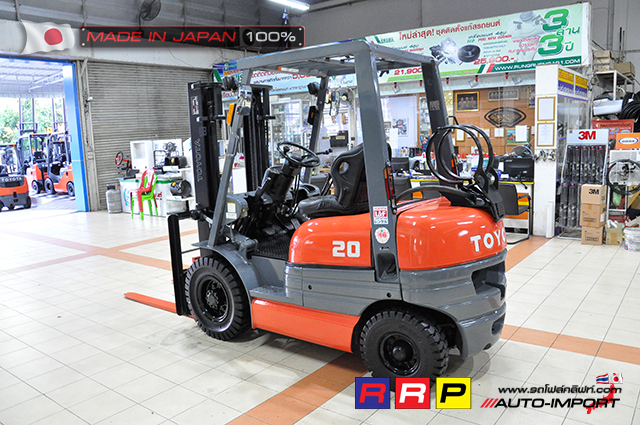 Forklift-โฟลคลฟท lll 03