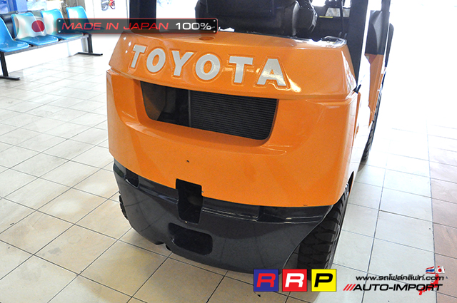 Forklift TOYOTA7-15 28