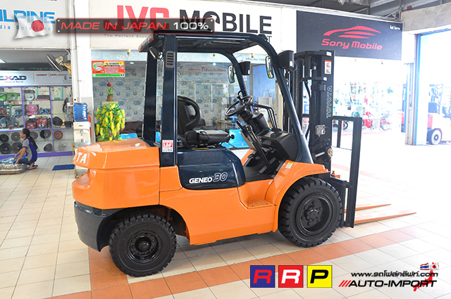 Forklift TOYOTA7-30 4