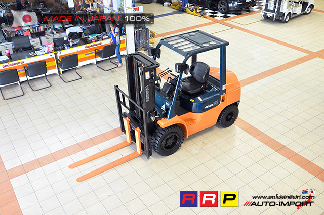 Forklift TOYOTA7-30 5