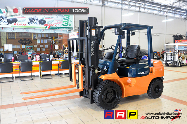 Forklift TOYOTA7-30 7