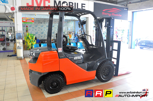 FORKLIFT TOYOTA 2.5 DIESEL 4