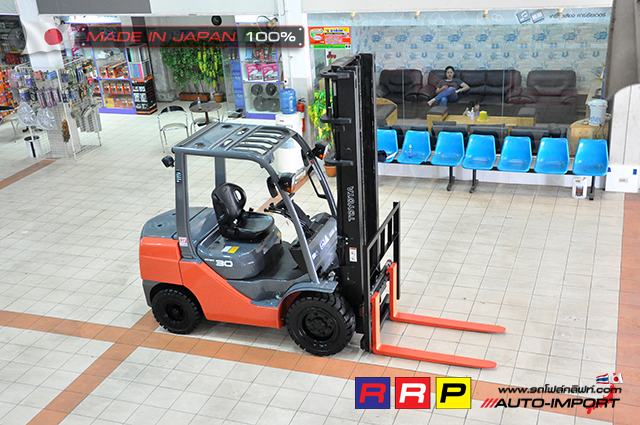 Forklift TOYOTA8 3 TON 6