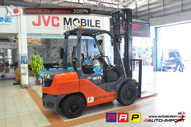 Forklift TOYOTA FDJ30- 3