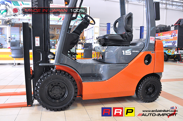 Forklift TOYOTA8-15 21