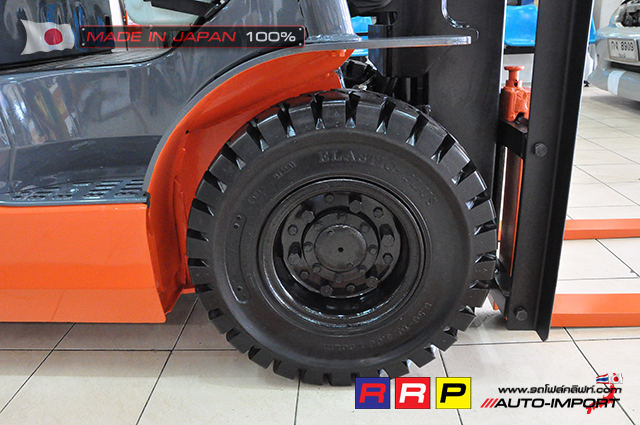 Forklift TOYOTA8-15 23