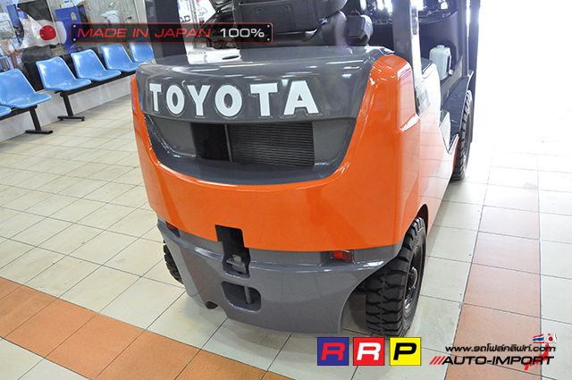 Forklift TOYOTA8-15 27