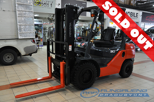 TOYOTA 8FG30-10052 SOLD