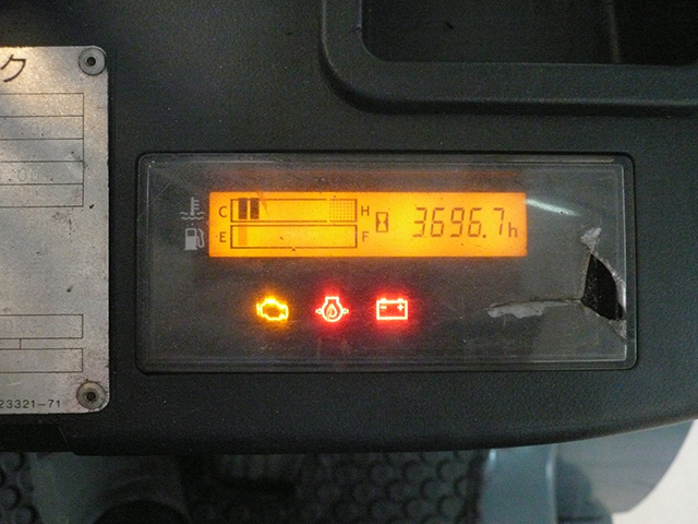 E08